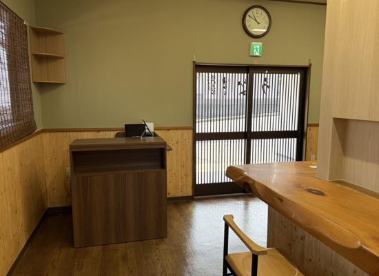 四国中央名代　鰻の三谷